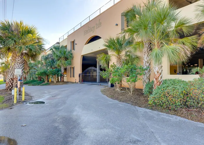 Beach Access & Boardwalk: Condo In Dauphin Island