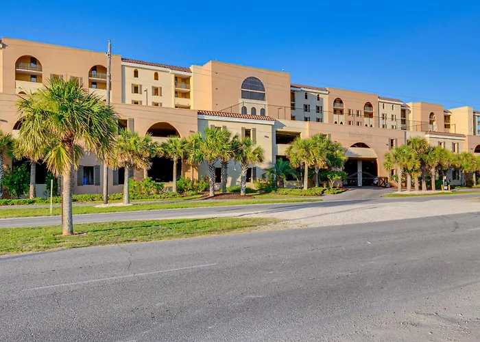 Beach Access & Views: Dauphin Island Condo